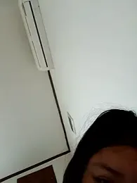 hello098712 webcam model stream image