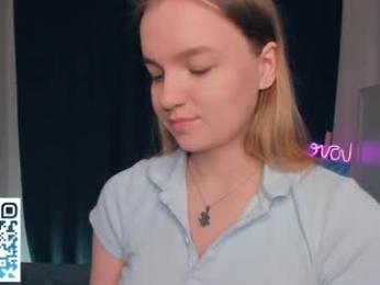 moon_puzzles webcam model stream image