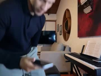 larry_jones webcam model stream image