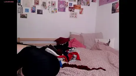 AdorahB3ll3 webcam model stream image