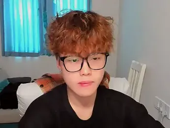 L1kuto webcam model stream image