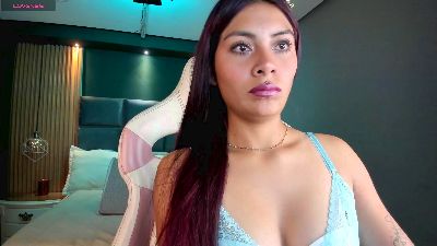 MilaRoses webcam model stream image