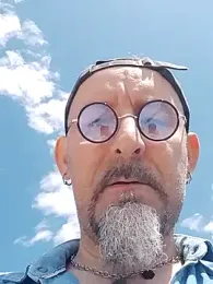 BuckWessle webcam model stream image