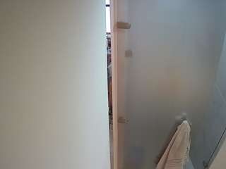 voyeurcam-casa-salsa-shower-1 webcam model stream image