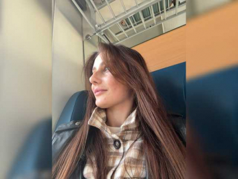 Lollitta webcam model stream image