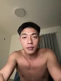 Yooo17 webcam stripchat model stream image