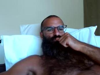 woof_wolf37 webcam model stream image
