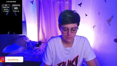 spicyferny webcam model stream image