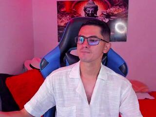 Ethan Sai webcam model stream image