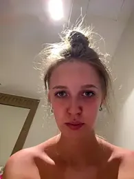 ElliRose webcam model stream image