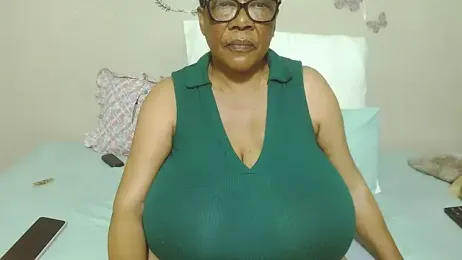 DairyQueen2 webcam stripchat model stream image