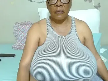 DairyQueen2 webcam model stream image