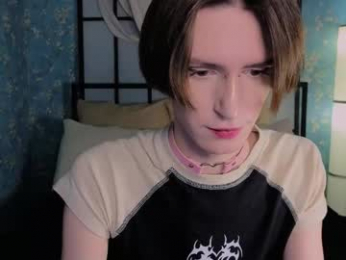 kira_long webcam model stream image