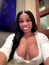 Belle___ webcam model stream image