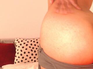 Ximena Queen webcam model stream image