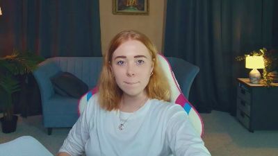 NelidaReus webcam cam4 model stream image