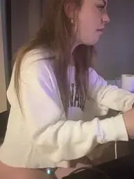 elliepixie webcam model stream image