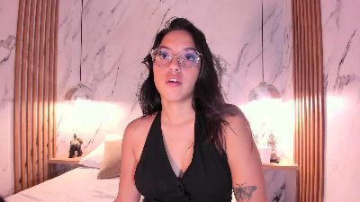 Meggy_Mae webcam model stream image