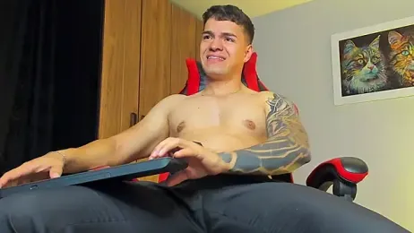 ALPHA_DOMINUS_ webcam model stream image