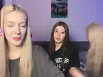 mmkakpoxyi22 webcam model stream image