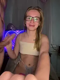 Horny_n_wet webcam model stream image