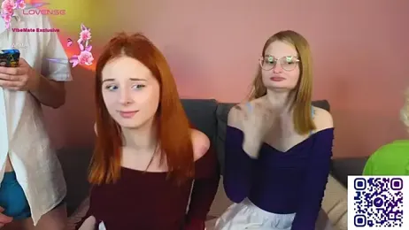 _pikachu0_0 webcam stripchat model stream image