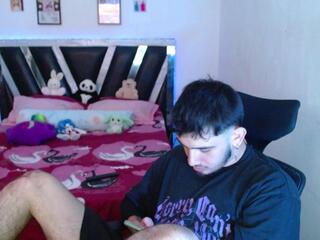 Dante Whitee webcam model stream image