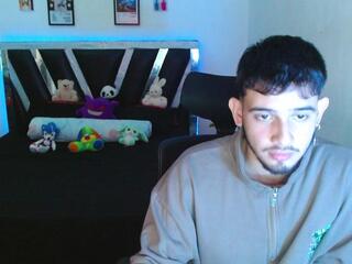 Dante Whitee webcam model stream image