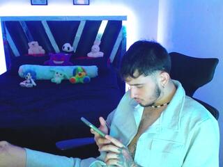 Dante Whitee webcam model stream image