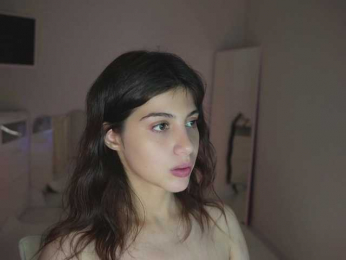 -Madi- webcam bongacams model stream image