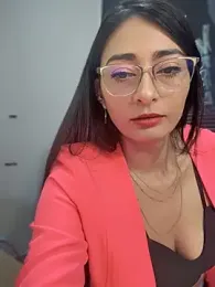 _Bella-Office1 webcam model stream image