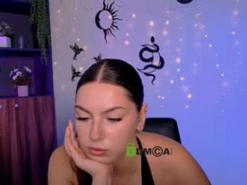 amalialowell webcam model stream image