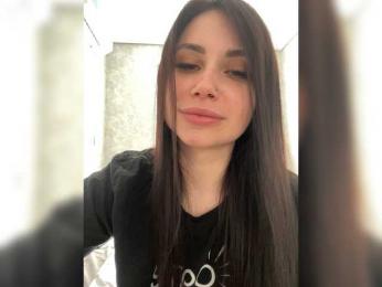 Y_Leiki webcam model stream image