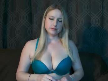 lovingsummer webcam chaturbate model stream image