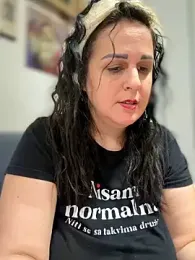 QueenMaryXO webcam model stream image