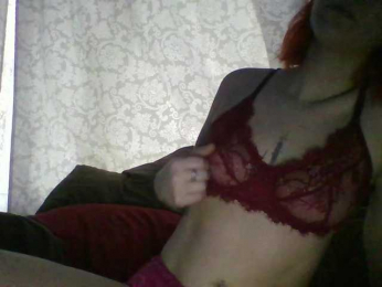 Hotredhead01 webcam bongacams model stream image