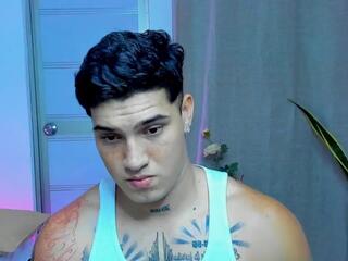 Niick Kollins webcam model stream image