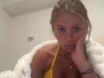 petitebaddie349 webcam model stream image