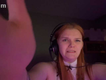 purple-hornet0 webcam model stream image