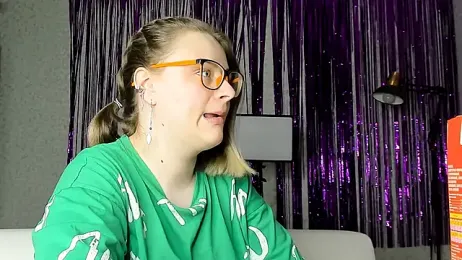 Seductive_She_Wolf webcam stripchat model stream image