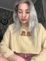 Sextazy webcam stripchat model stream image