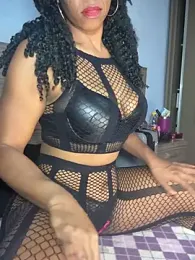 Luhma_hot webcam model stream image