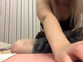 KaraHudalla webcam model stream image