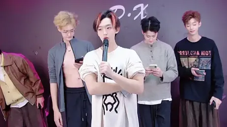 TNT-520 webcam model stream image