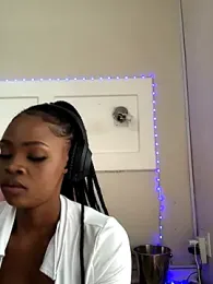 LuciousLips96 webcam model stream image