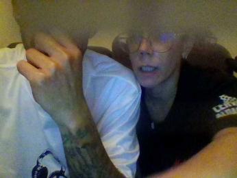 Parejajoven webcam model stream image