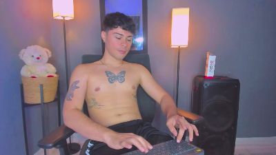 ITHAN_DREAMBOY webcam model stream image