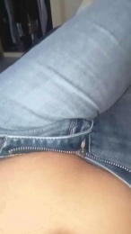 Noemymonella webcam model stream image