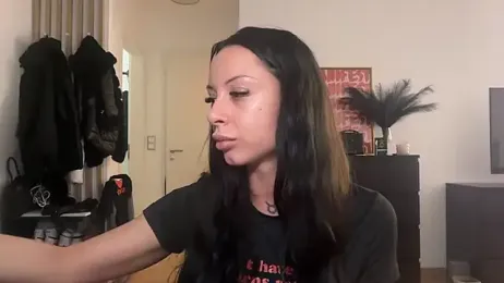 cara_mella webcam model stream image