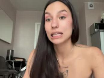 friend_foryou webcam chaturbate model stream image